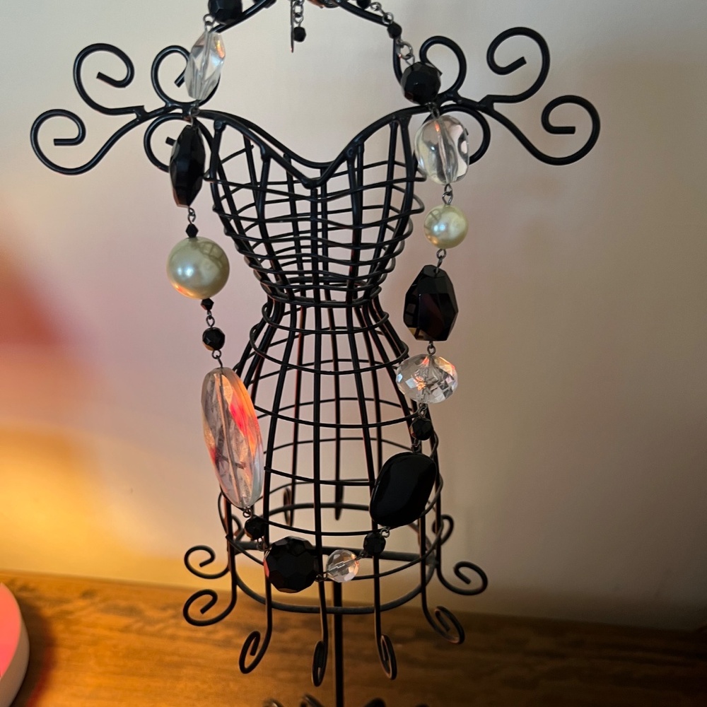 White House/Black Market Statement Necklace